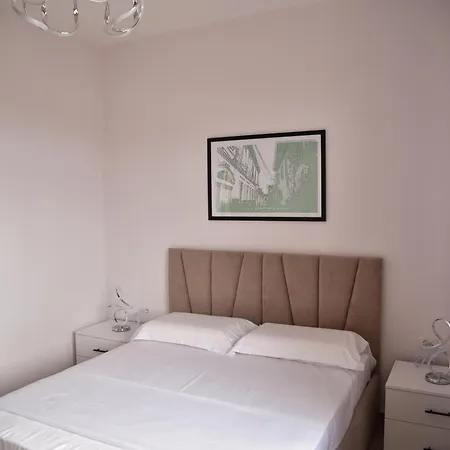 Guest house Center